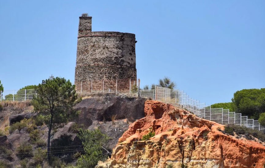 Torre del Catalán, Spain